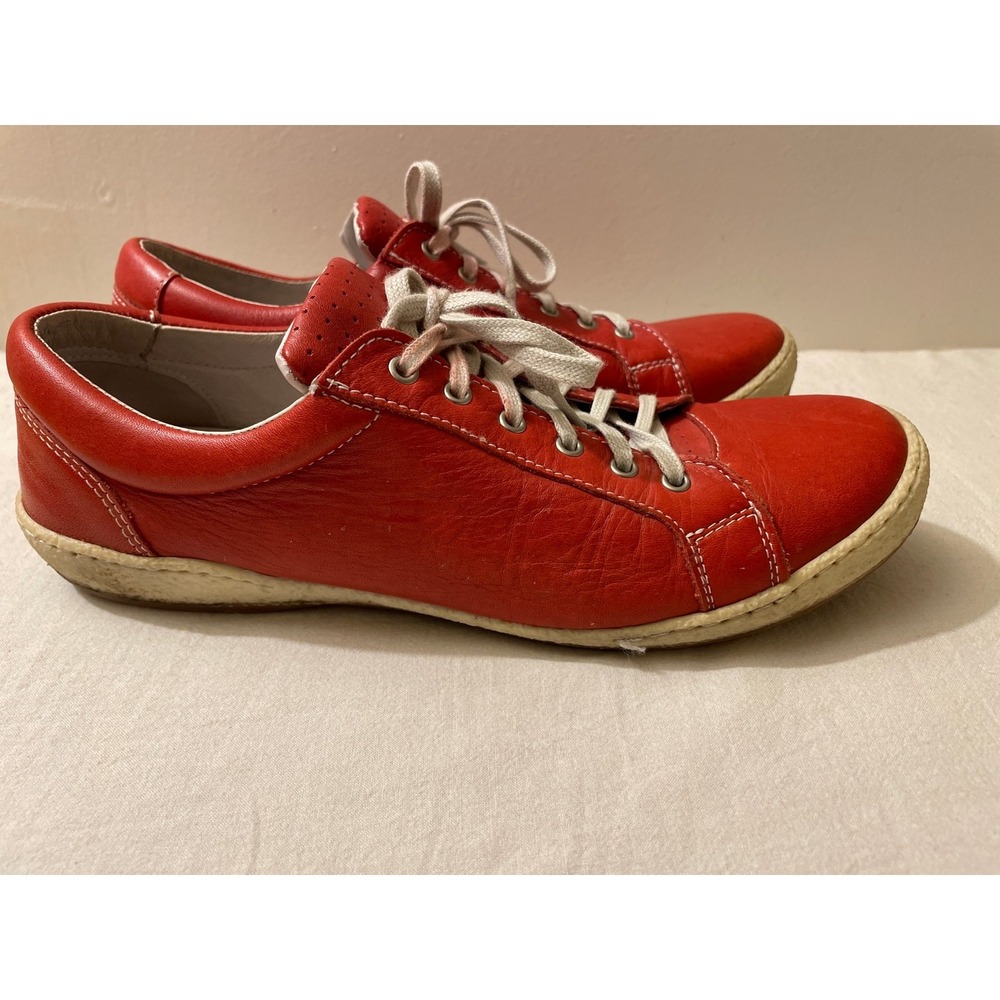 Soleterra Women Size 40 US 8 Red Leather Lace Up Sneakers Made in Portugal - Picture 2 of 11